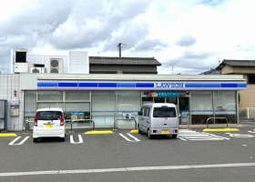ローソン岐阜東鶉店